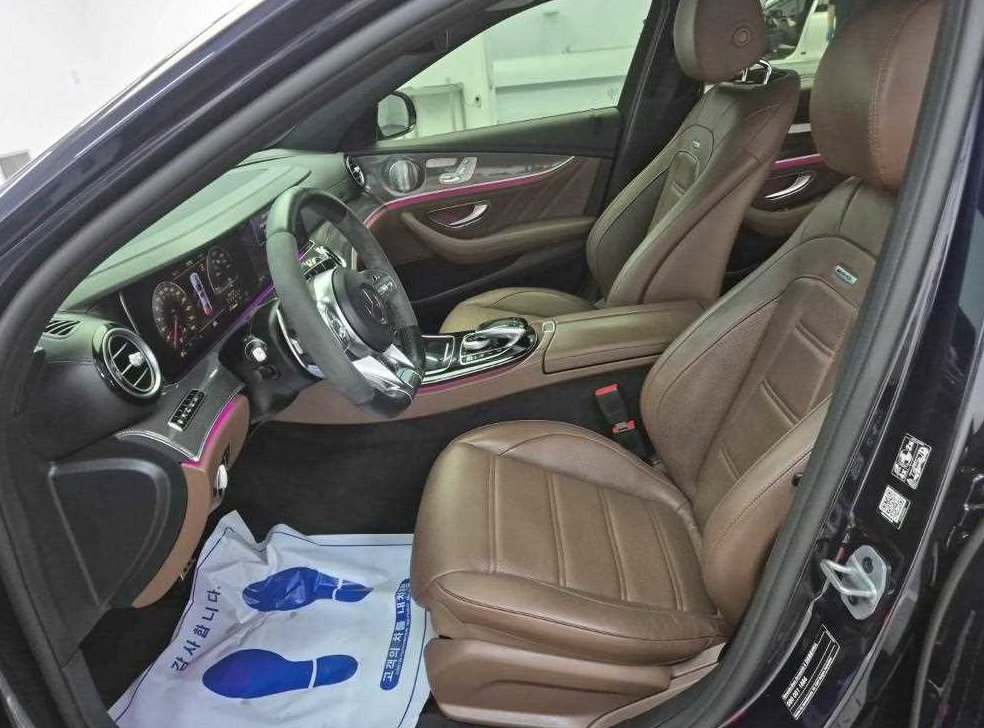 벤츠 E 클래스 E53 AMG 4MATIC+ 사진 11