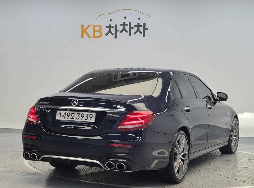 벤츠 E 클래스 E53 AMG 4MATIC+ 사진 3