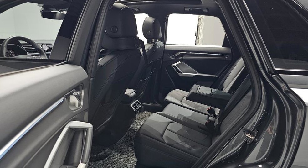 아우디 Q3 35 TDI 프리미엄 사진 11