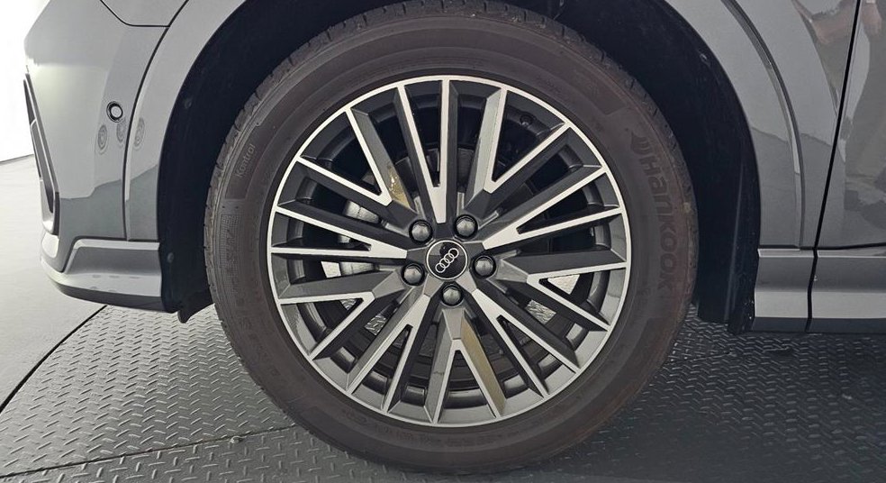 아우디 Q3 35 TDI 프리미엄 사진 5