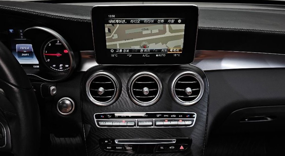 벤츠 GLC 클래스 GLC 220 d 4MATIC 사진 14