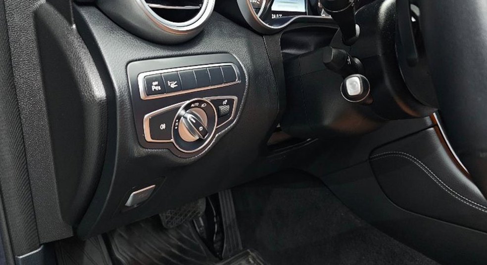 벤츠 GLC 클래스 GLC 220 d 4MATIC 사진 18