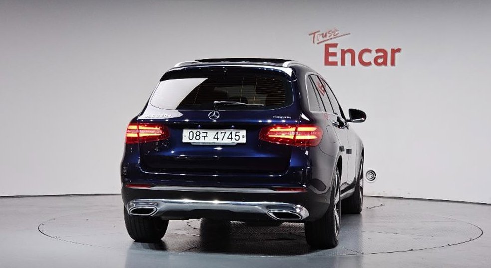 벤츠 GLC 클래스 GLC 220 d 4MATIC 사진 4