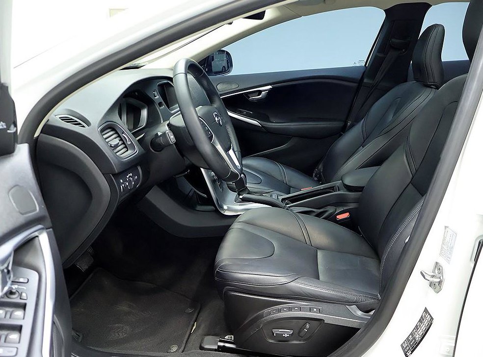 볼보 V40 D3 사진 11