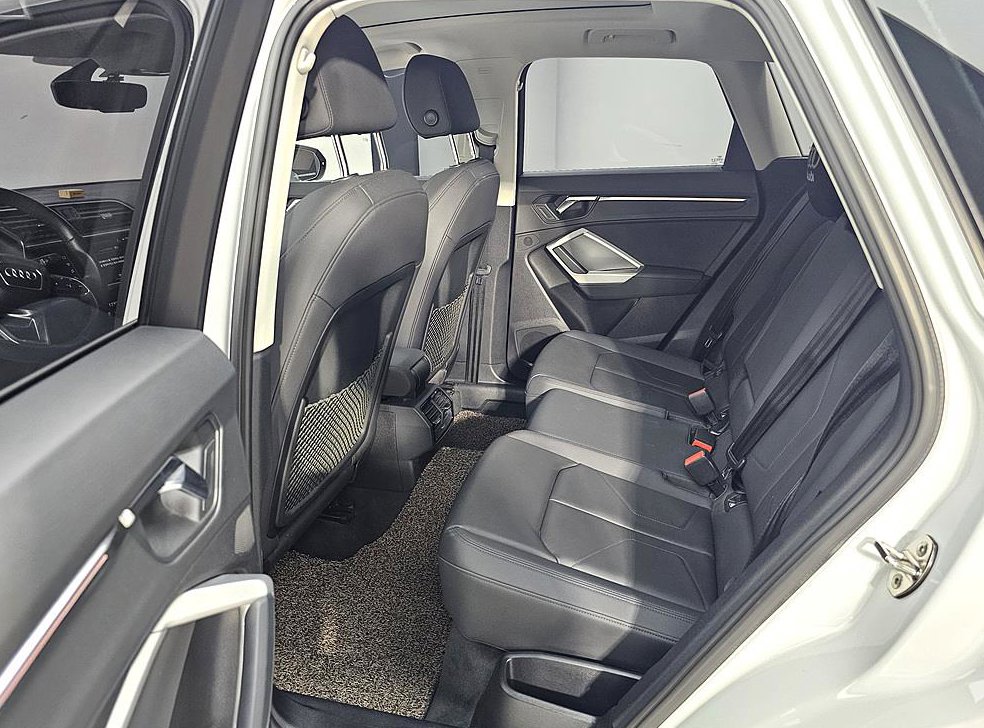 아우디 Q3 35 TDI 사진 9