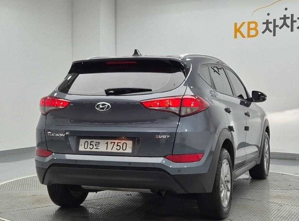 현대 투싼 디젤 1.7 2WD 사진 3