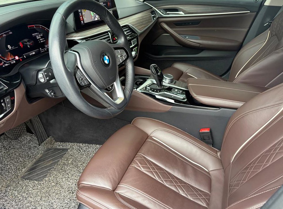 BMW 5시리즈 520i 럭셔리 사진 11