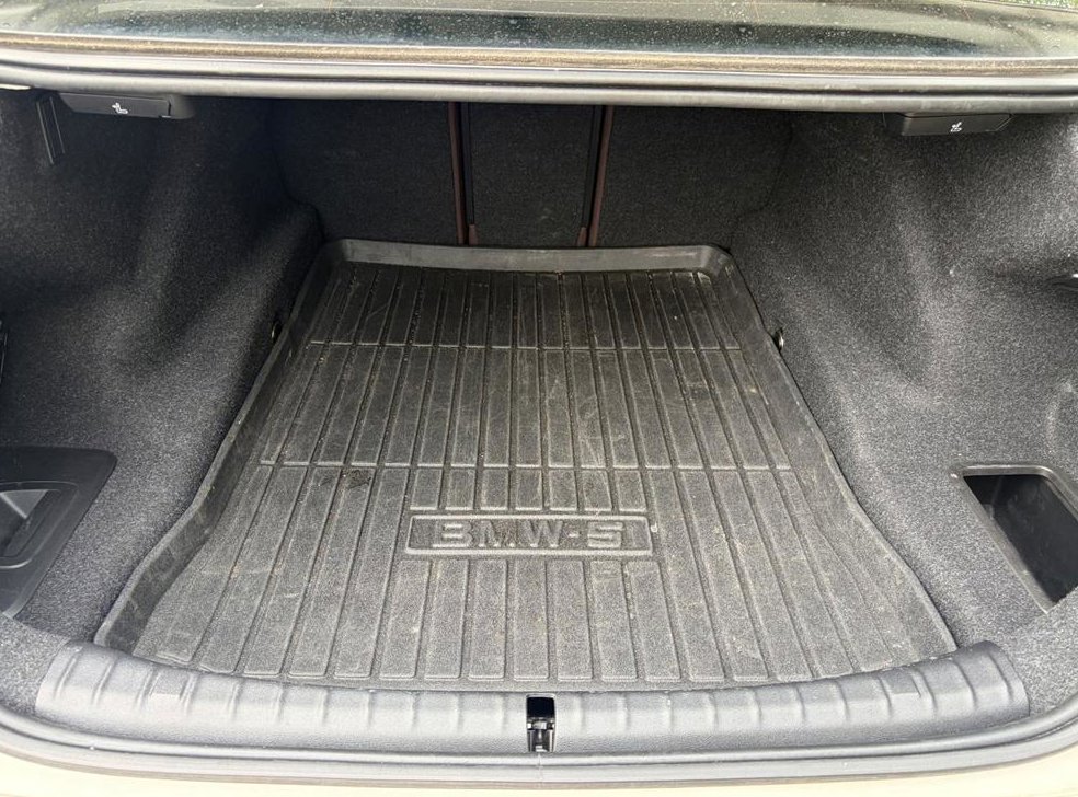 BMW 5시리즈 520i 럭셔리 사진 16