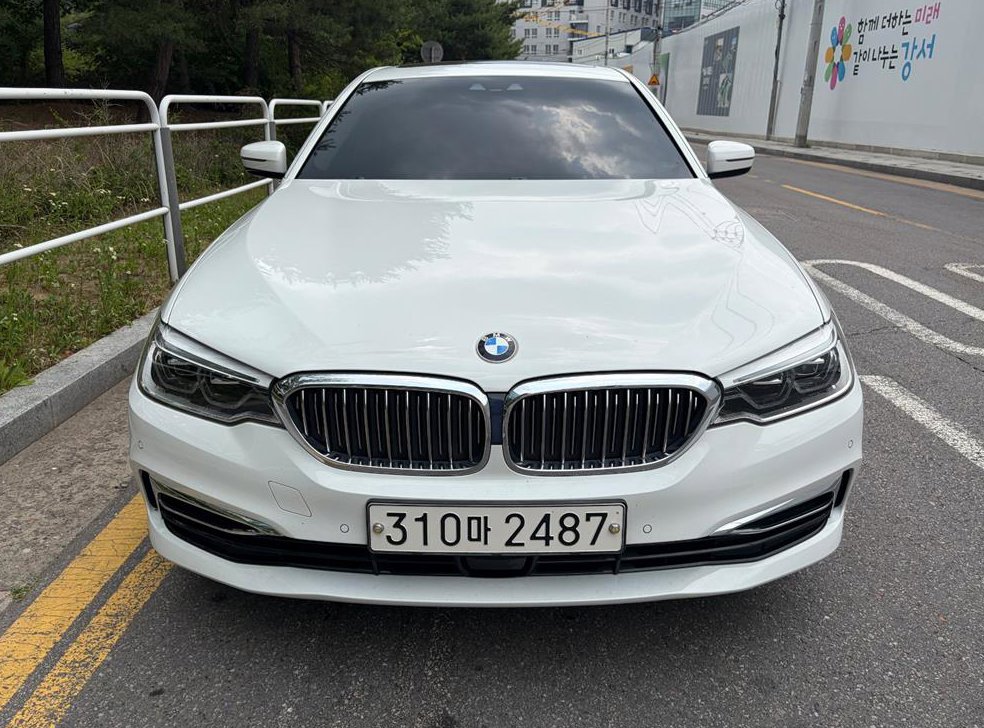 BMW 5시리즈 520i 럭셔리 사진 2