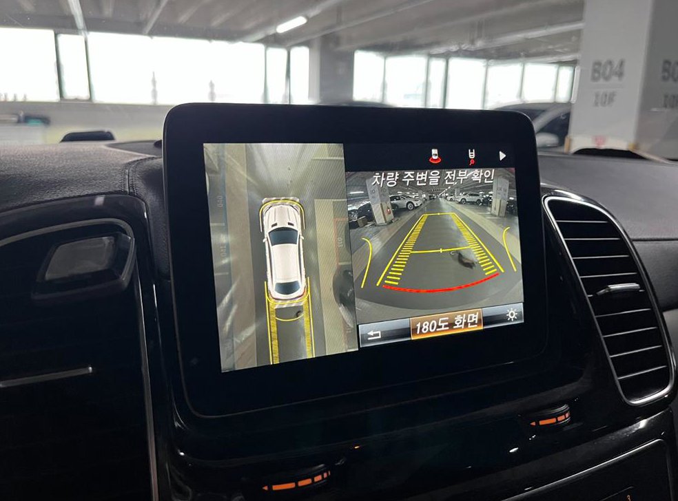 벤츠 GLE 클래스 GLE 350 d 4MATIC 쿠페 사진 12