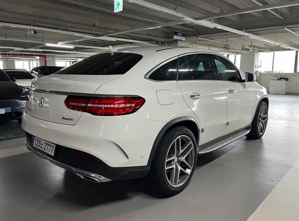 벤츠 GLE 클래스 GLE 350 d 4MATIC 쿠페 사진 2