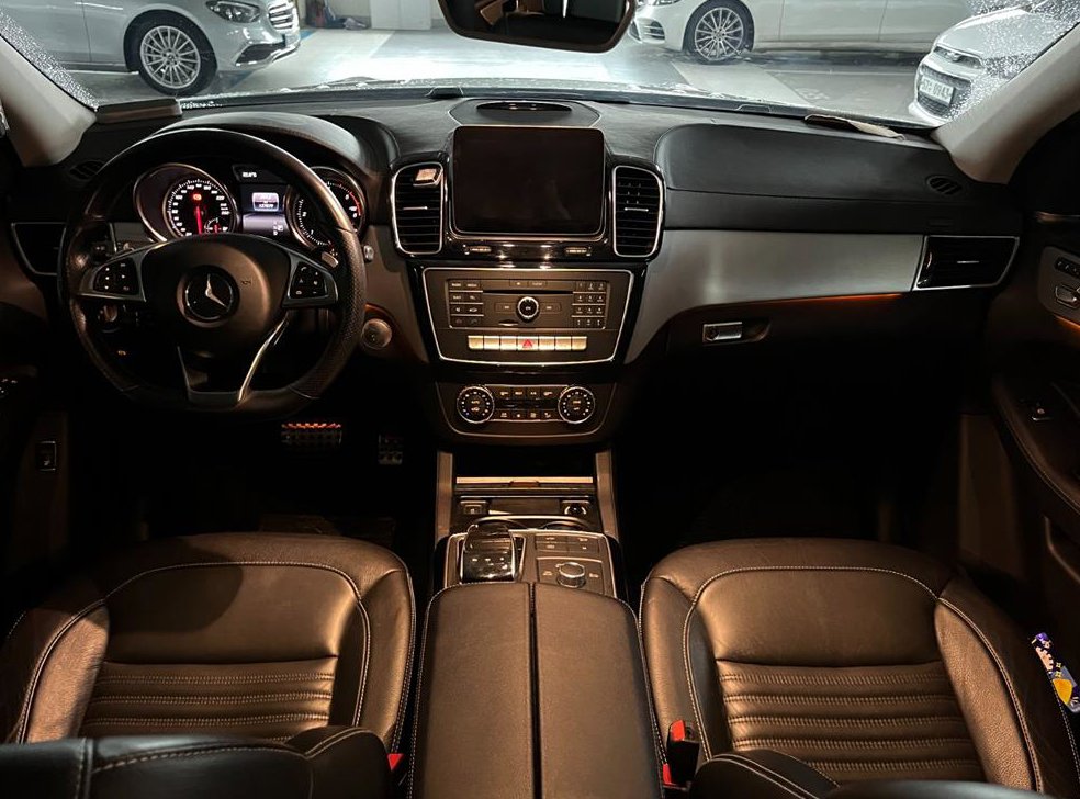 벤츠 GLE 클래스 GLE 350 d 4MATIC 쿠페 사진 8
