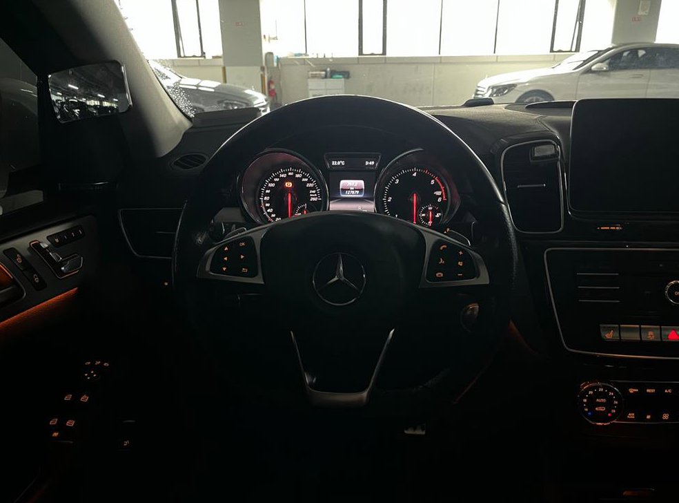 벤츠 GLE 클래스 GLE 350 d 4MATIC 쿠페 사진 9