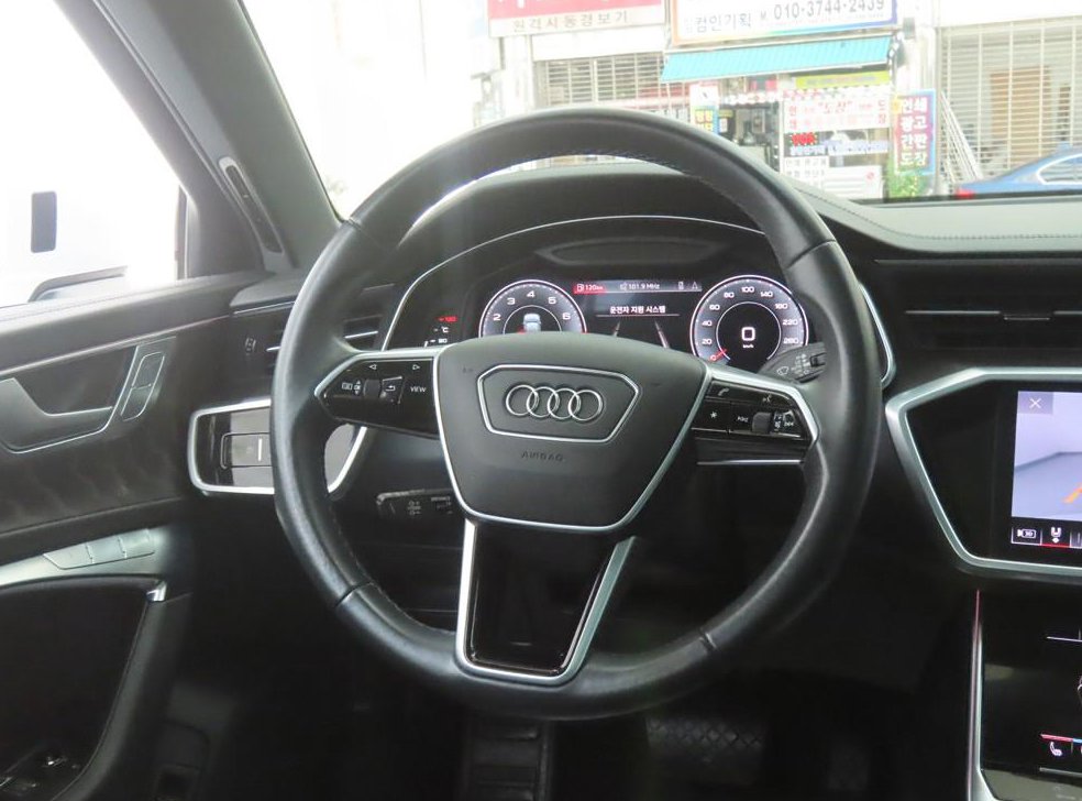 아우디 A6 45 TFSI 사진 17