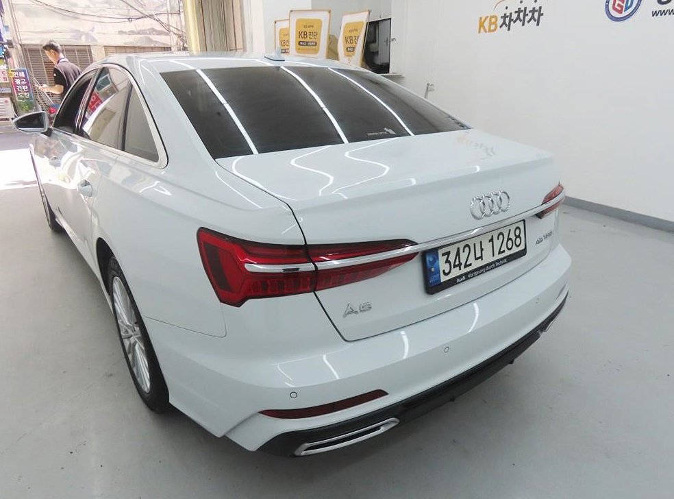 아우디 A6 45 TFSI 사진 4