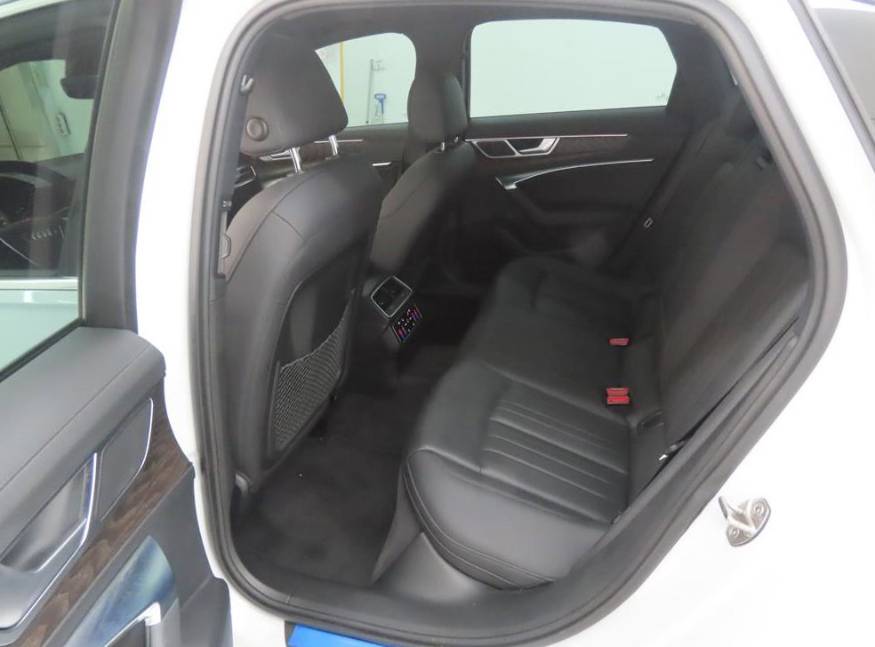 아우디 A6 45 TFSI 사진 6