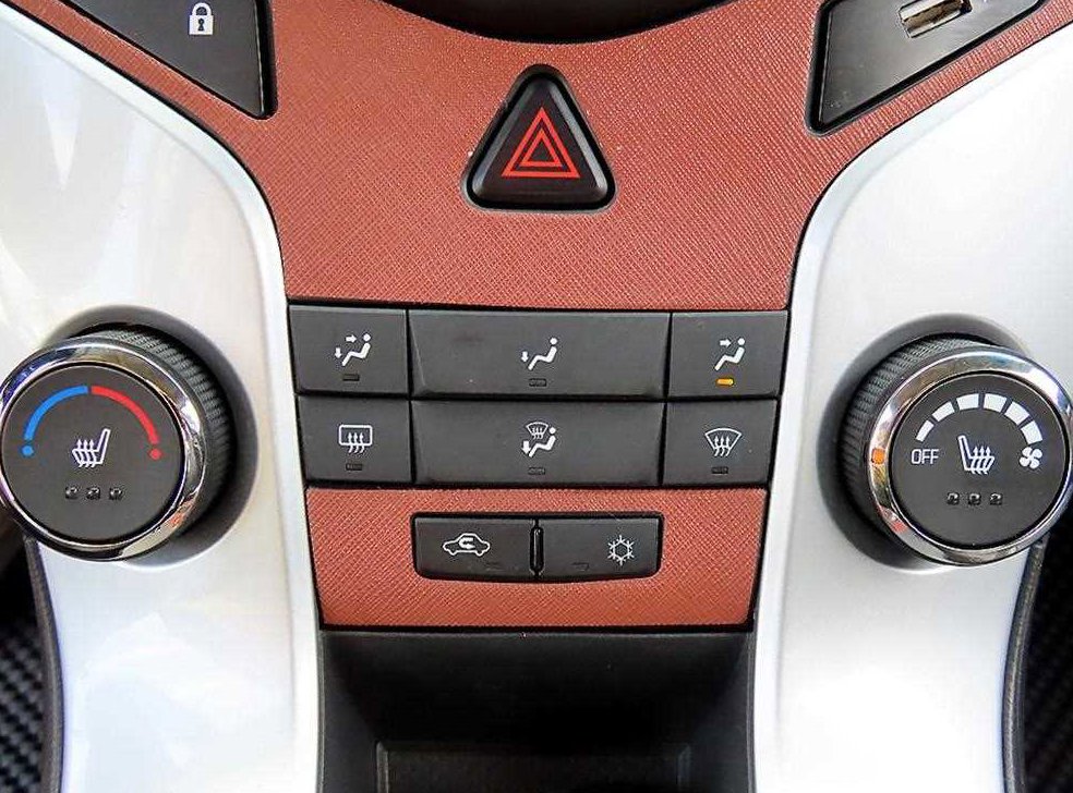 쉐보레 크루즈 1.8LTZ 사진 15