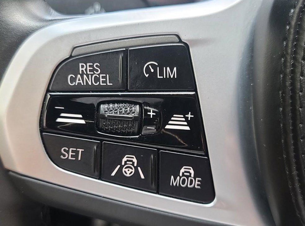 BMW 5시리즈 520i M 스포츠 사진 17