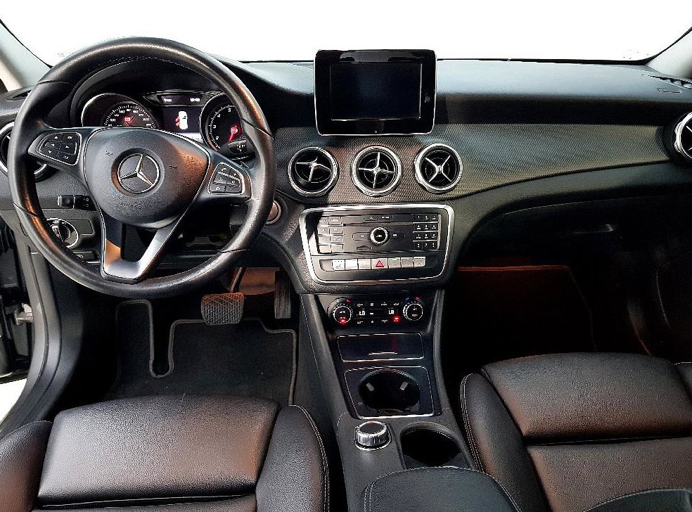 벤츠 GLA 클래스 GLA220 사진 5