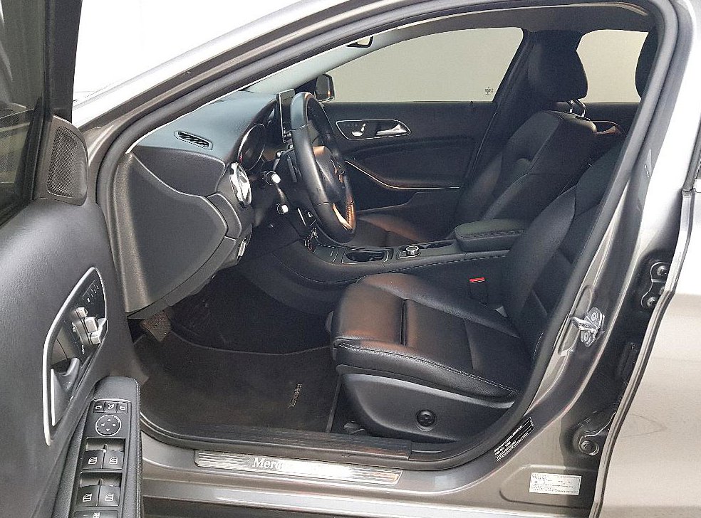 벤츠 GLA 클래스 GLA220 사진 8