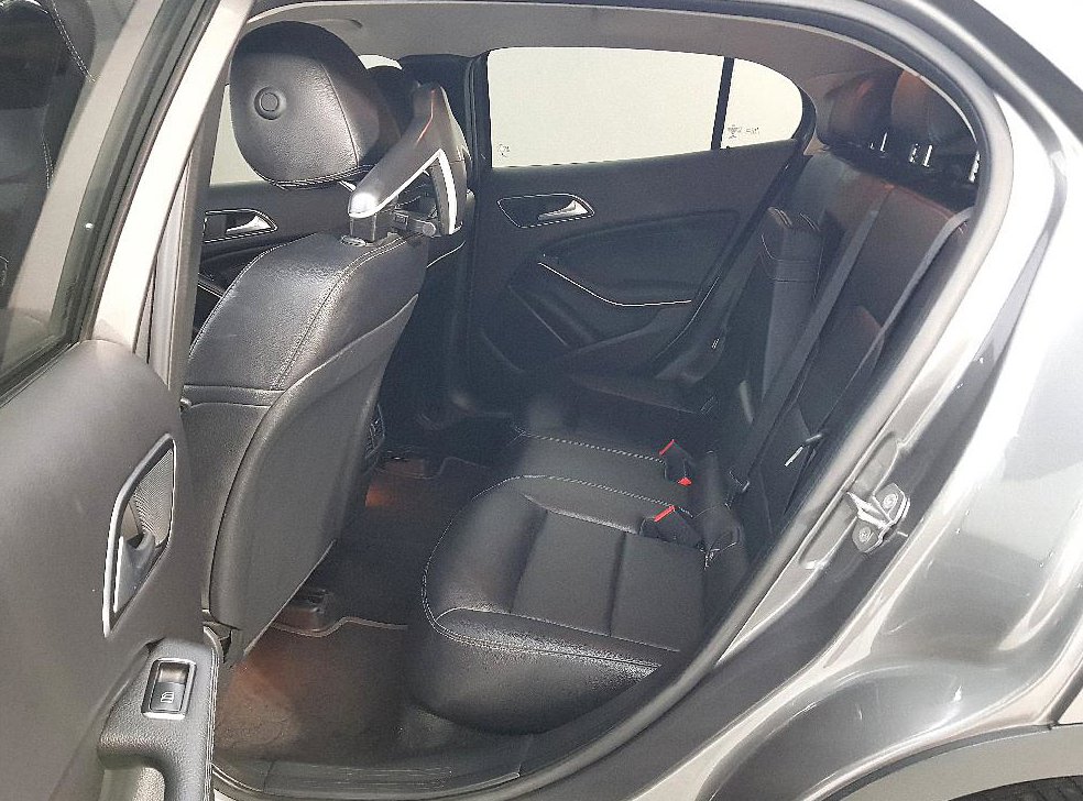 벤츠 GLA 클래스 GLA220 사진 9