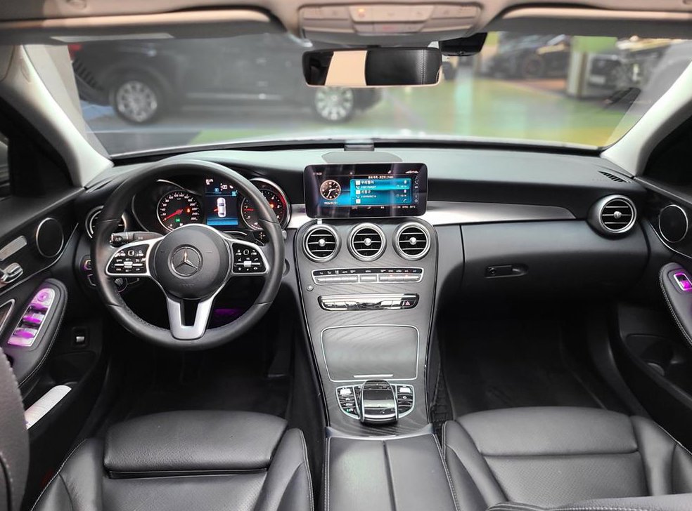 벤츠 C 클래스 C220 d 아방가르드 사진 11