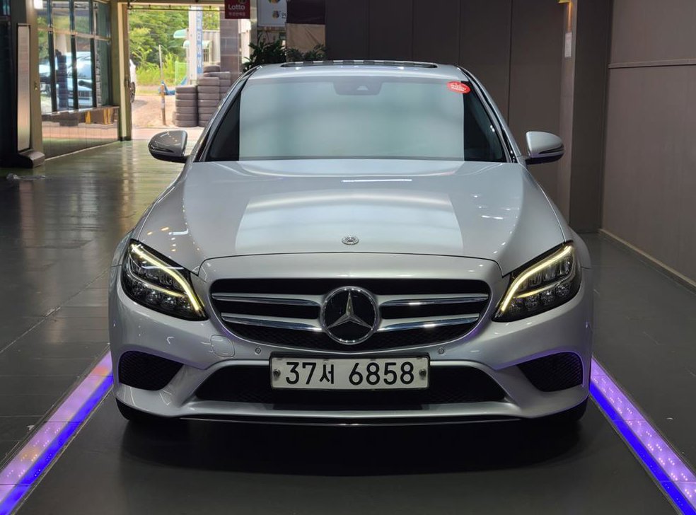 벤츠 C 클래스 C220 d 아방가르드 사진 2
