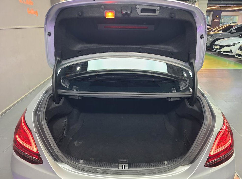 벤츠 C 클래스 C220 d 아방가르드 사진 6