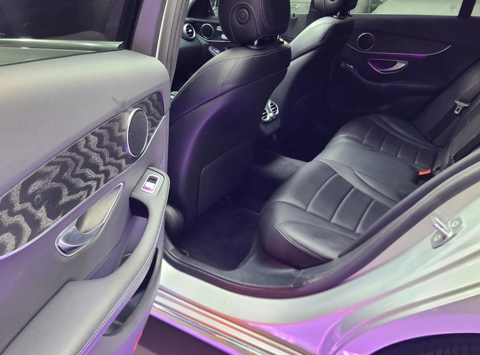 벤츠 C 클래스 C220 d 아방가르드 사진 7