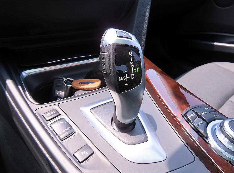 BMW 3시리즈 320i 사진 11