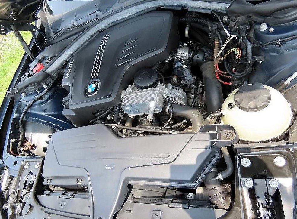 BMW 3시리즈 320i 사진 19