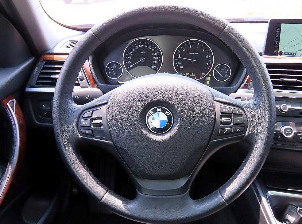 BMW 3시리즈 320i 사진 7