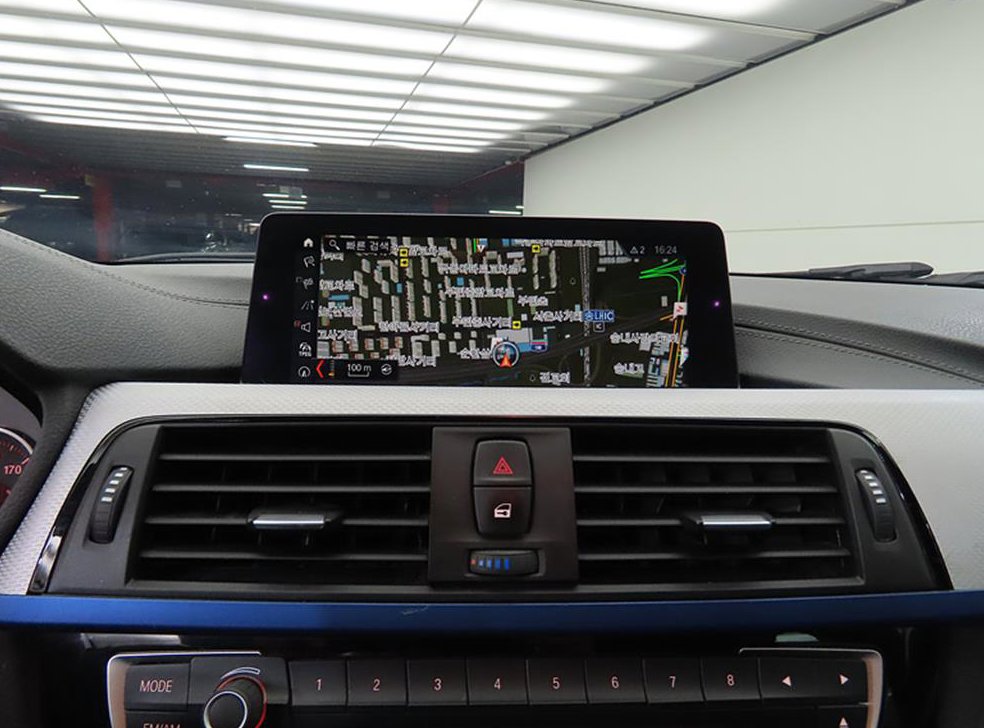 BMW 3시리즈 320i M 스포츠 사진 15