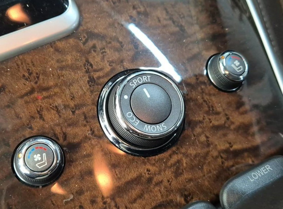 인피니티 QX 3.5 AWD 사진 12