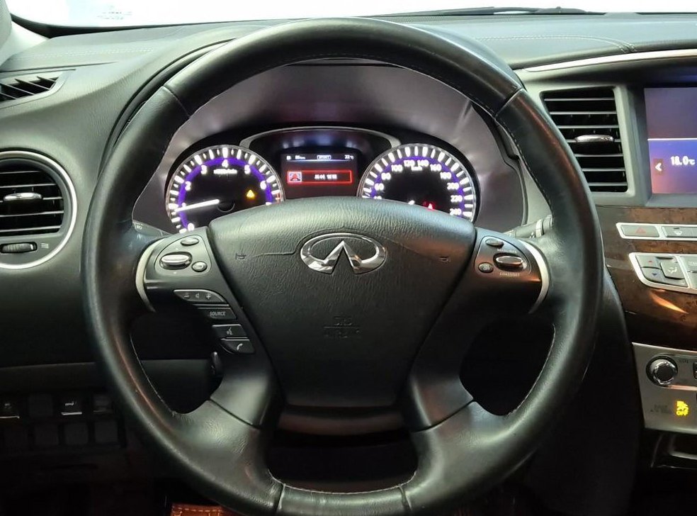 인피니티 QX 3.5 AWD 사진 16