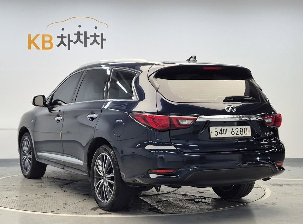 인피니티 QX 3.5 AWD 사진 3