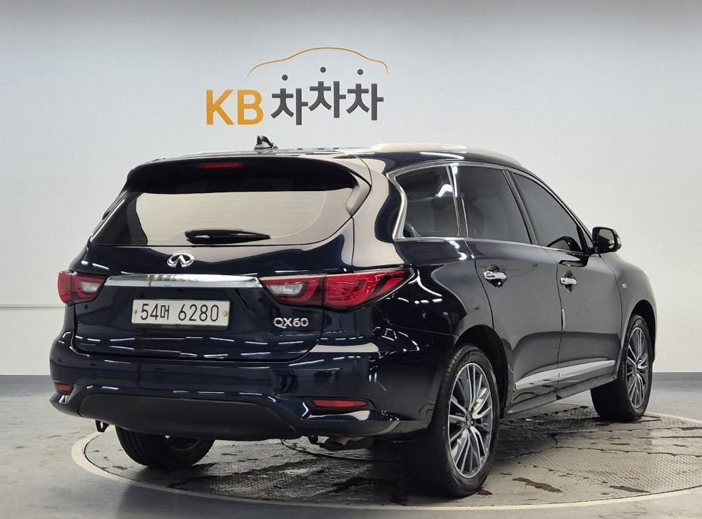 인피니티 QX 3.5 AWD 사진 4