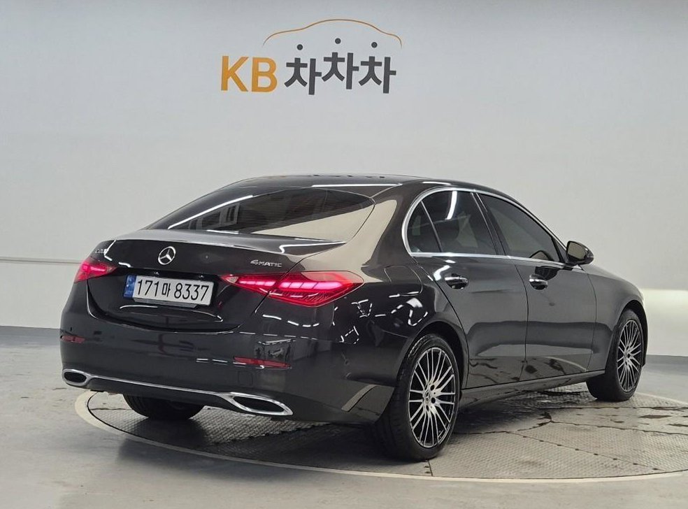 벤츠 C 클래스 C200 4MATIC 아방가르드 사진 4
