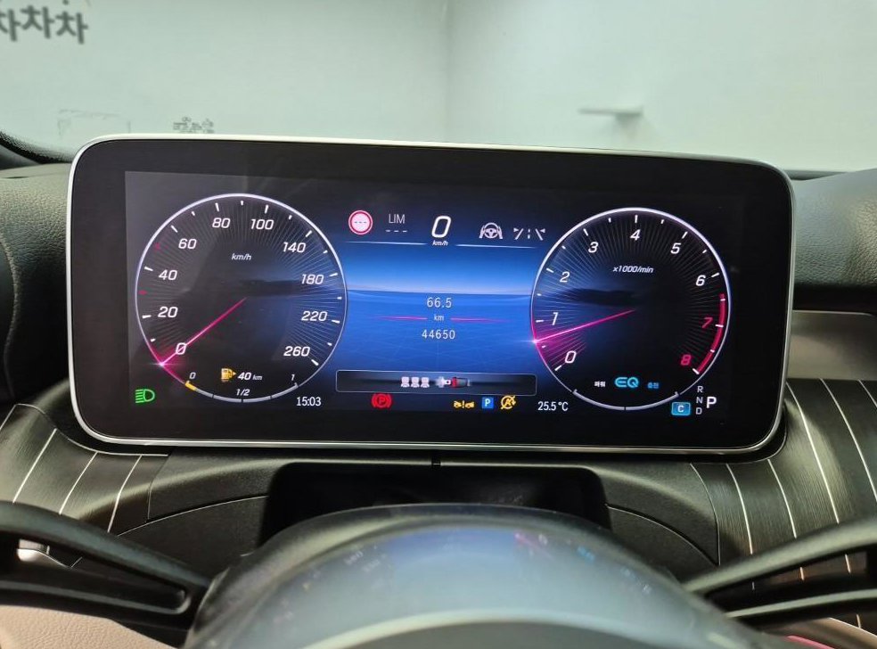 벤츠 C 클래스 C200 4MATIC 아방가르드 사진 6