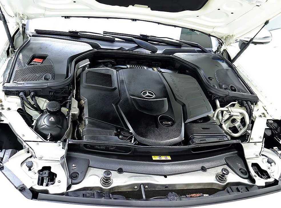 벤츠 CLS 클래스 CLS 400d 4MATIC 사진 8