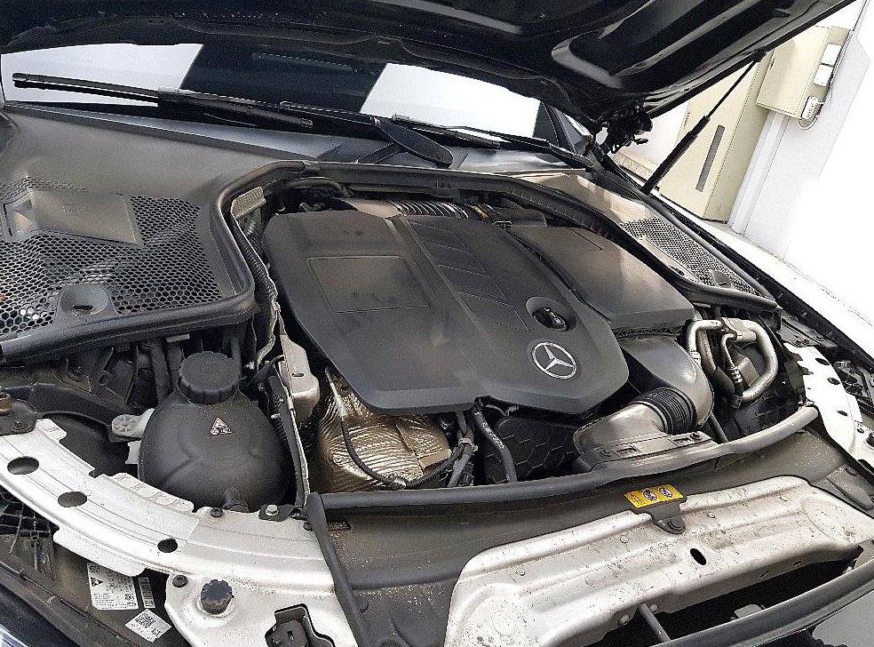 벤츠 C 클래스 C220 d 4MATIC AMG Line 사진 6