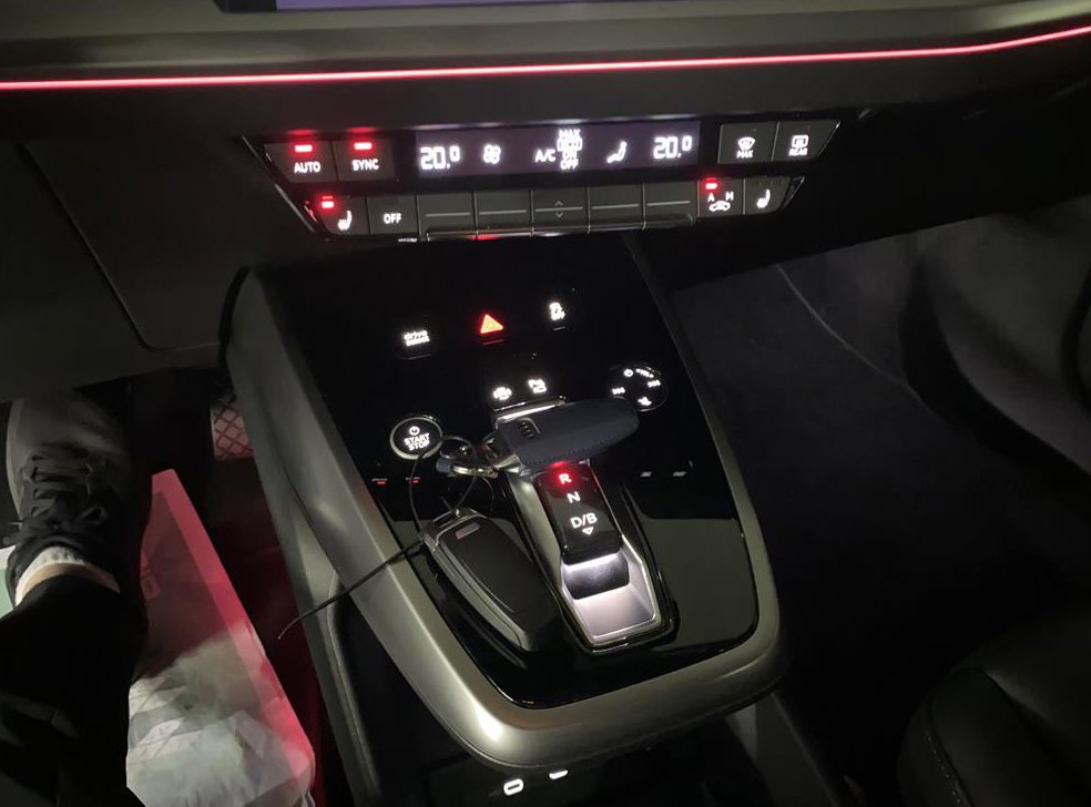 아우디 Q4 40 프리미엄 사진 10