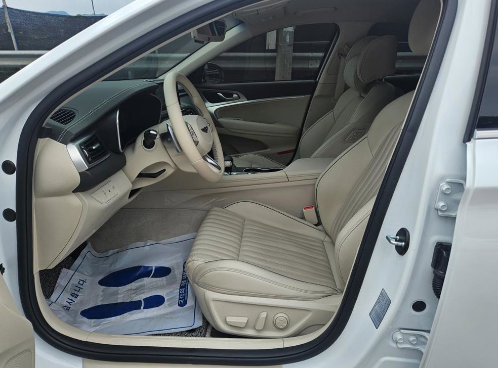 제네시스 G70 가솔린 2.0T 4WD 사진 17