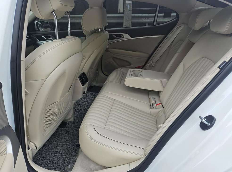 제네시스 G70 가솔린 2.0T 4WD 사진 18