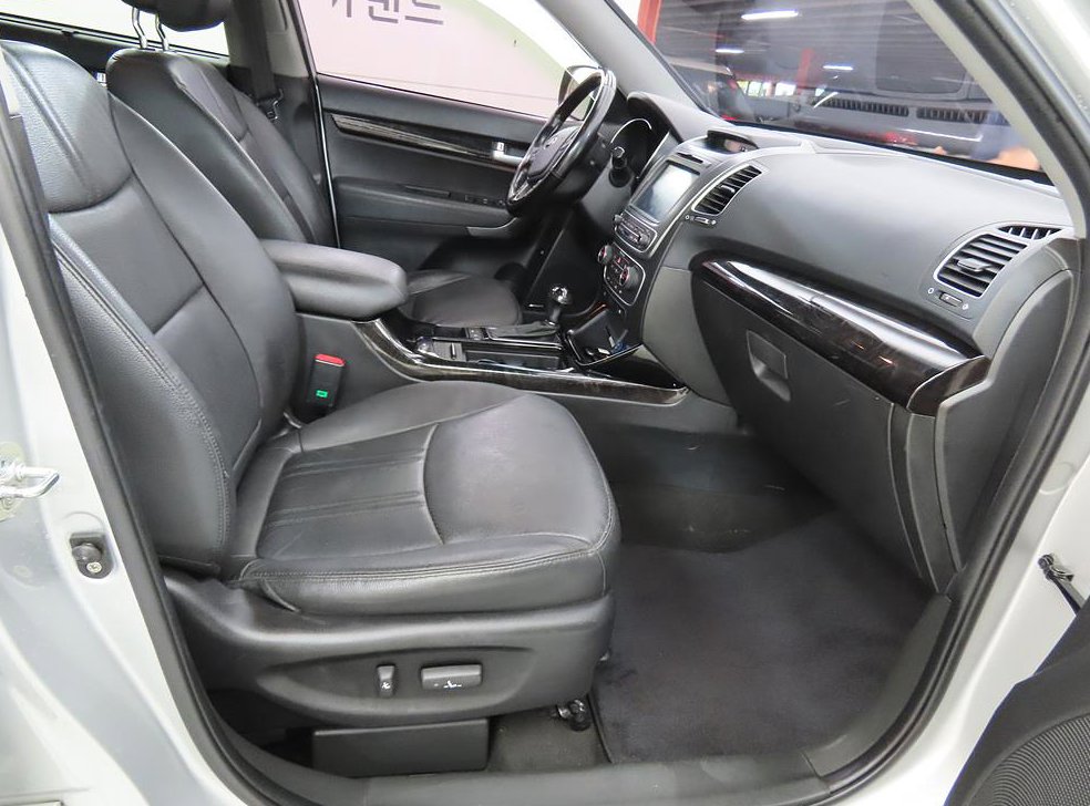 기아 쏘렌토 2WD 2.0 노블레스 사진 8