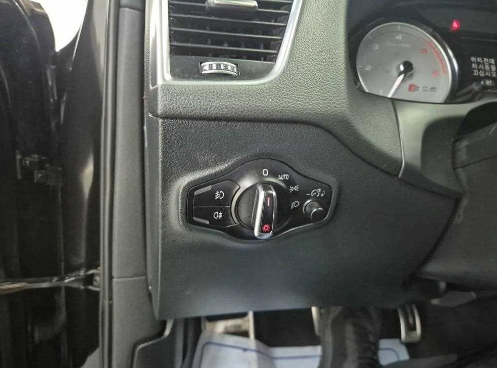 아우디 SQ5 3.0 TDI 콰트로 사진 16