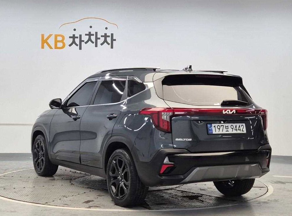 기아 셀토스 가솔린 1.6 터보 2WD 사진 2