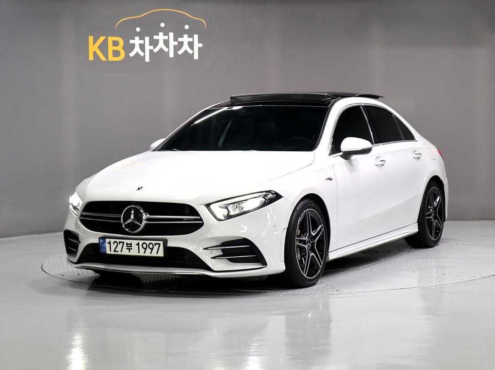 벤츠 A 클래스 AMG A35 4MATIC 세단 사진 2
