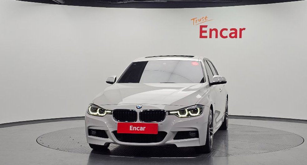 BMW 3시리즈 320i M 스포츠 사진 3