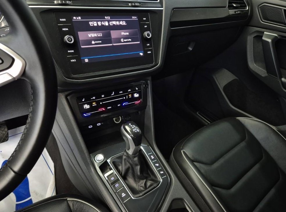 폭스바겐 티구안 2.0 TDI 프리미엄 사진 11